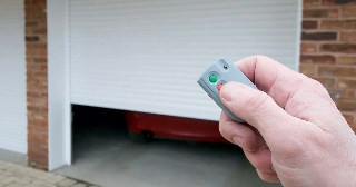 Купить автоматику для рулонных ворот Ачинск, цена от 2710 руб.