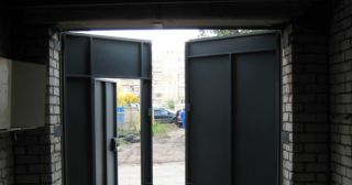 Купить гаражные ворота распашные Ачинск, цена от 3834 руб.